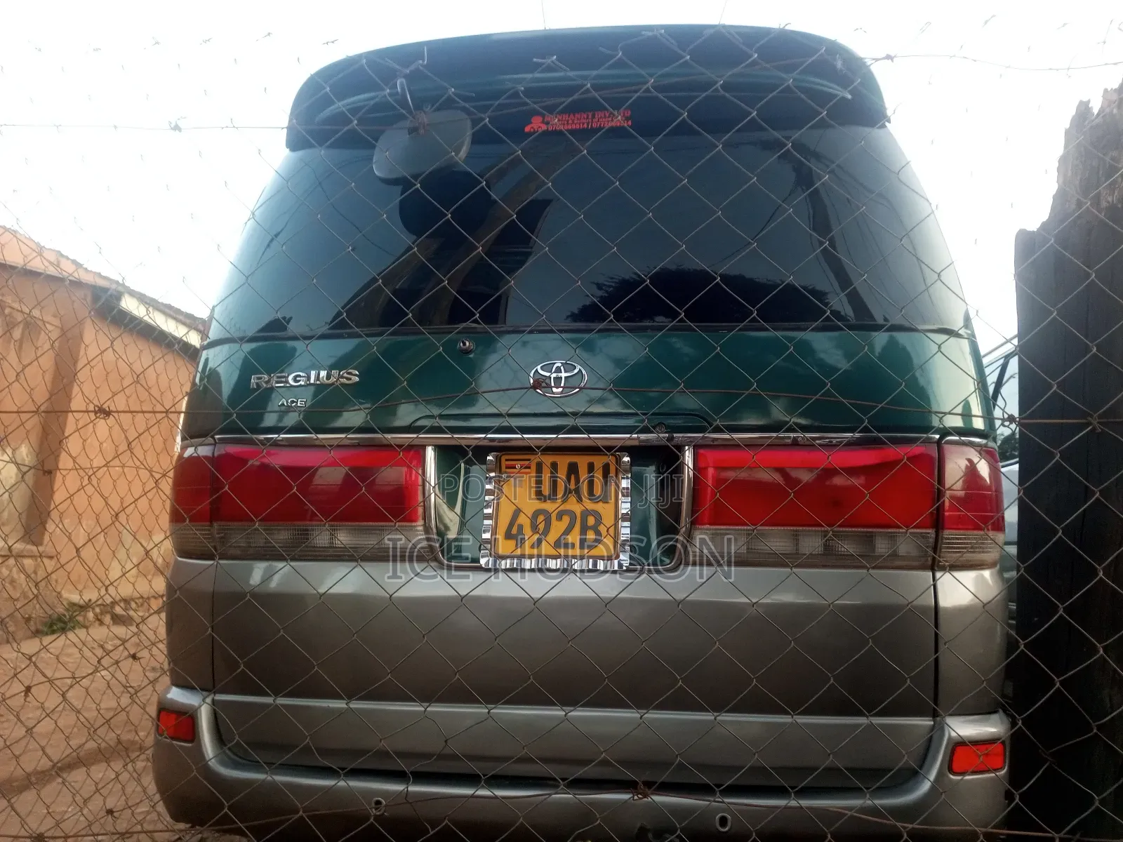 Toyota Regius 2000 Green