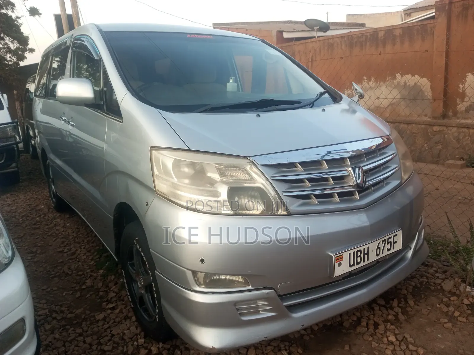 Toyota Alphard 2006 Silver