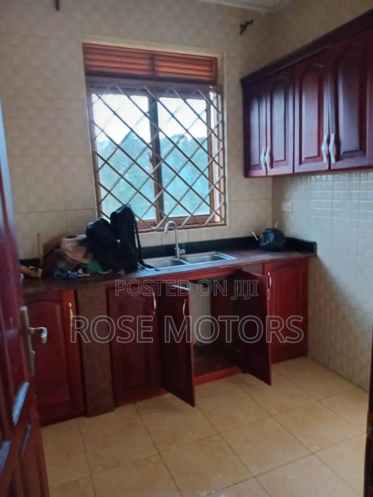 3bdrm Apartment in Kira, Central Division for rent