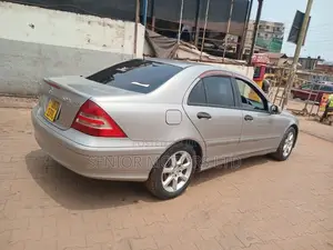 Mercedes-Benz C180 2006 Silver