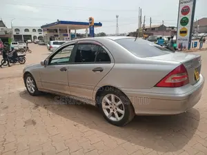 Mercedes-Benz C180 2006 Silver