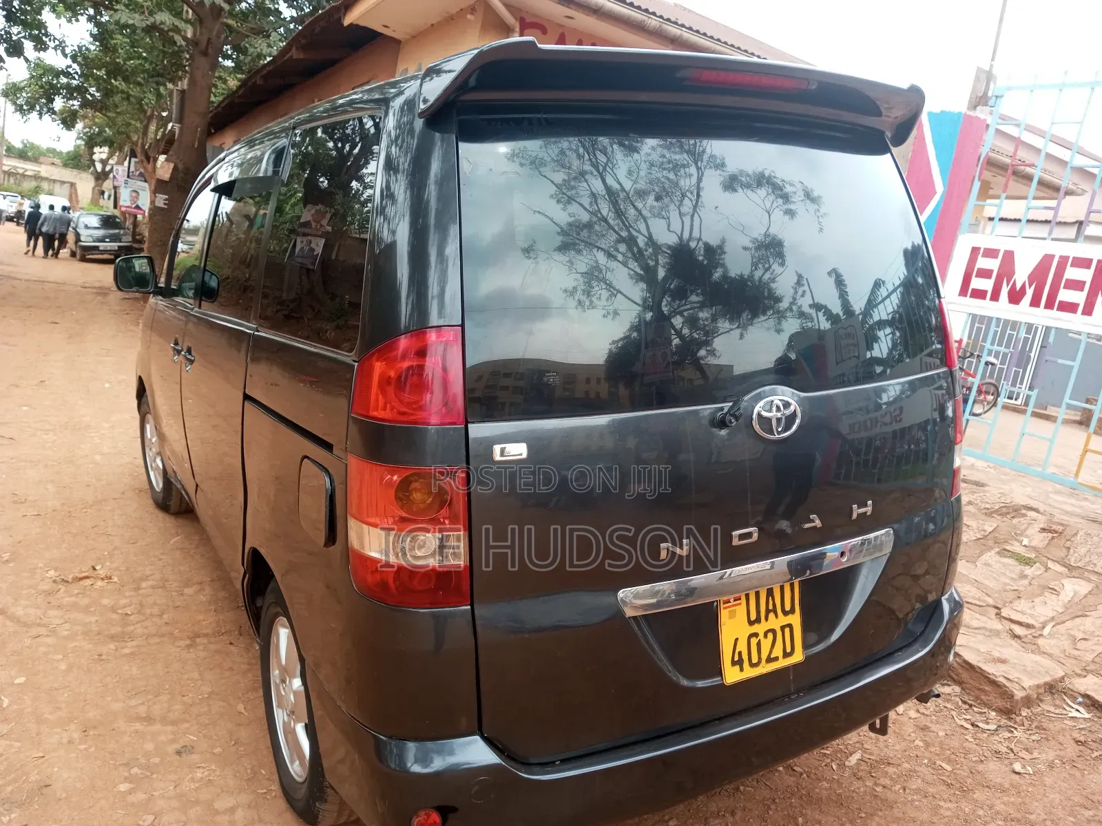 Toyota Noah 2004 Black