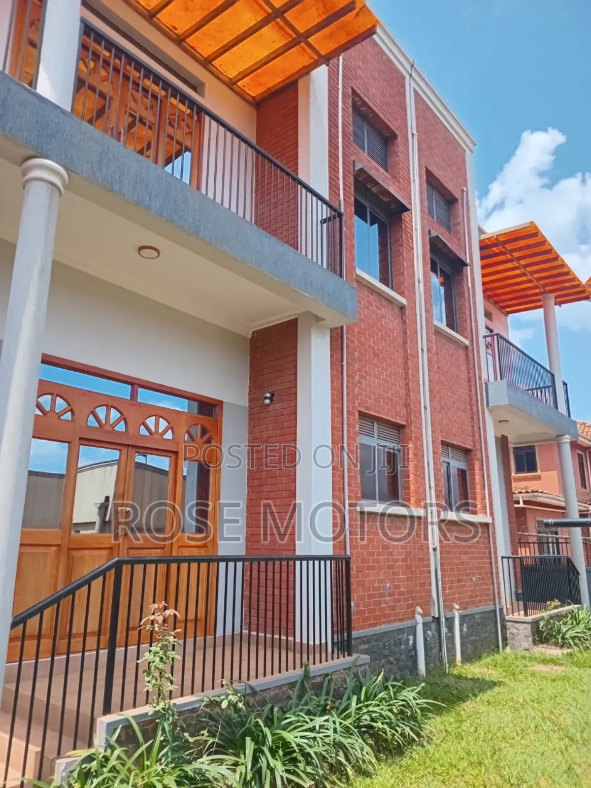 3bdrm Duplex in Kira, Central Division for rent