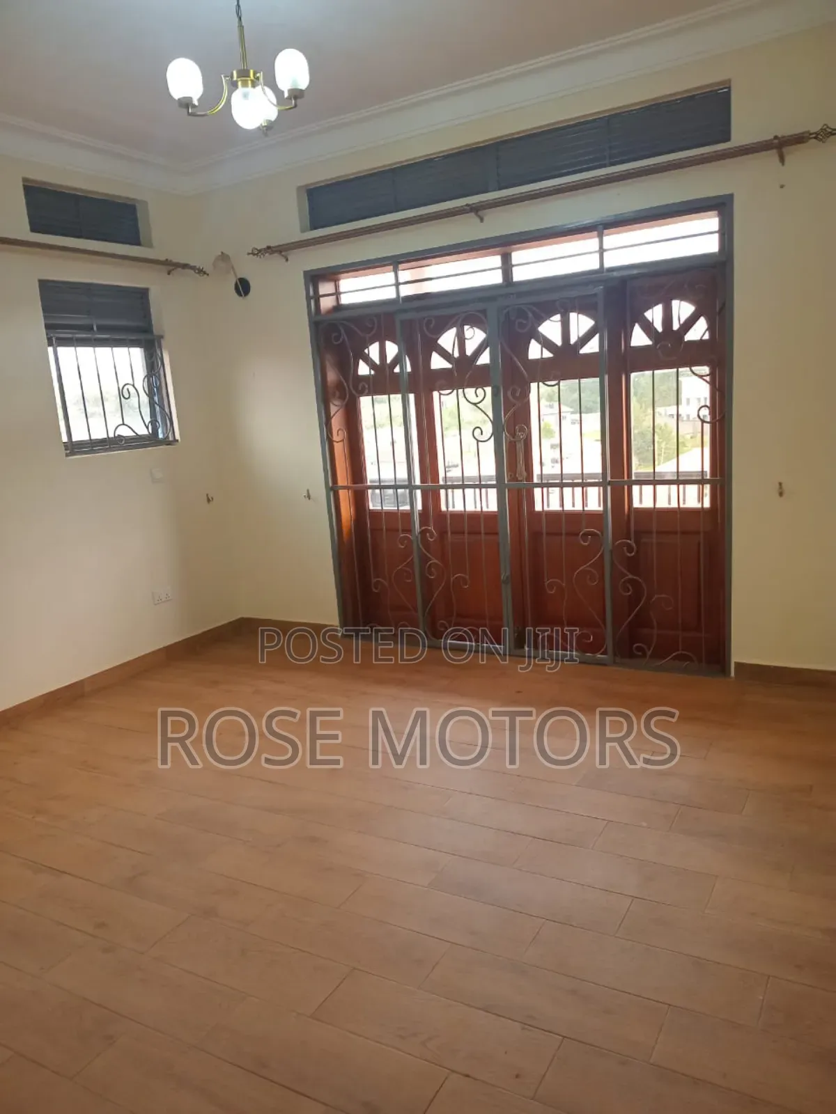 3bdrm Duplex in Kira, Central Division for rent