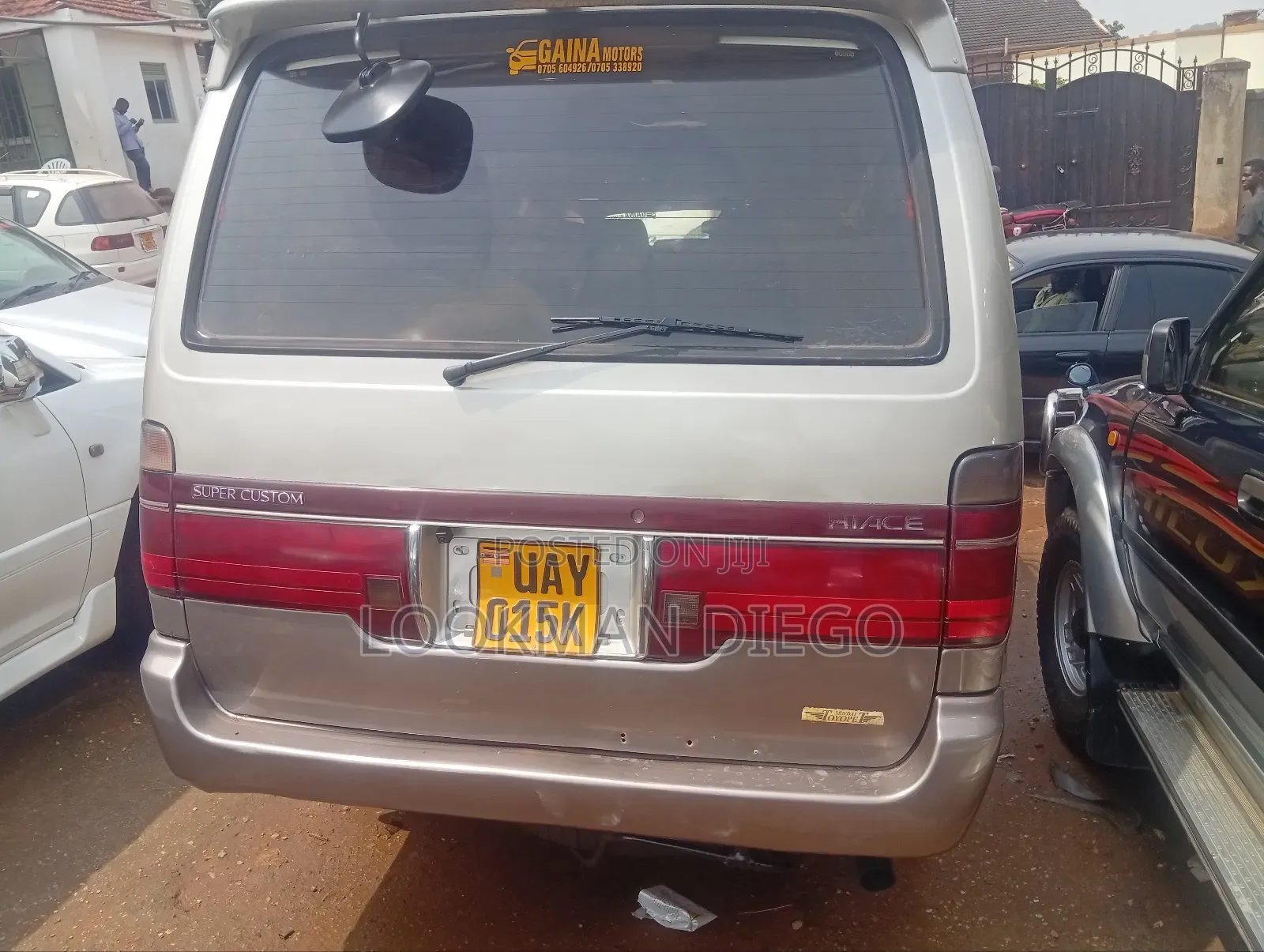 Toyota HiAce 2001 Grey