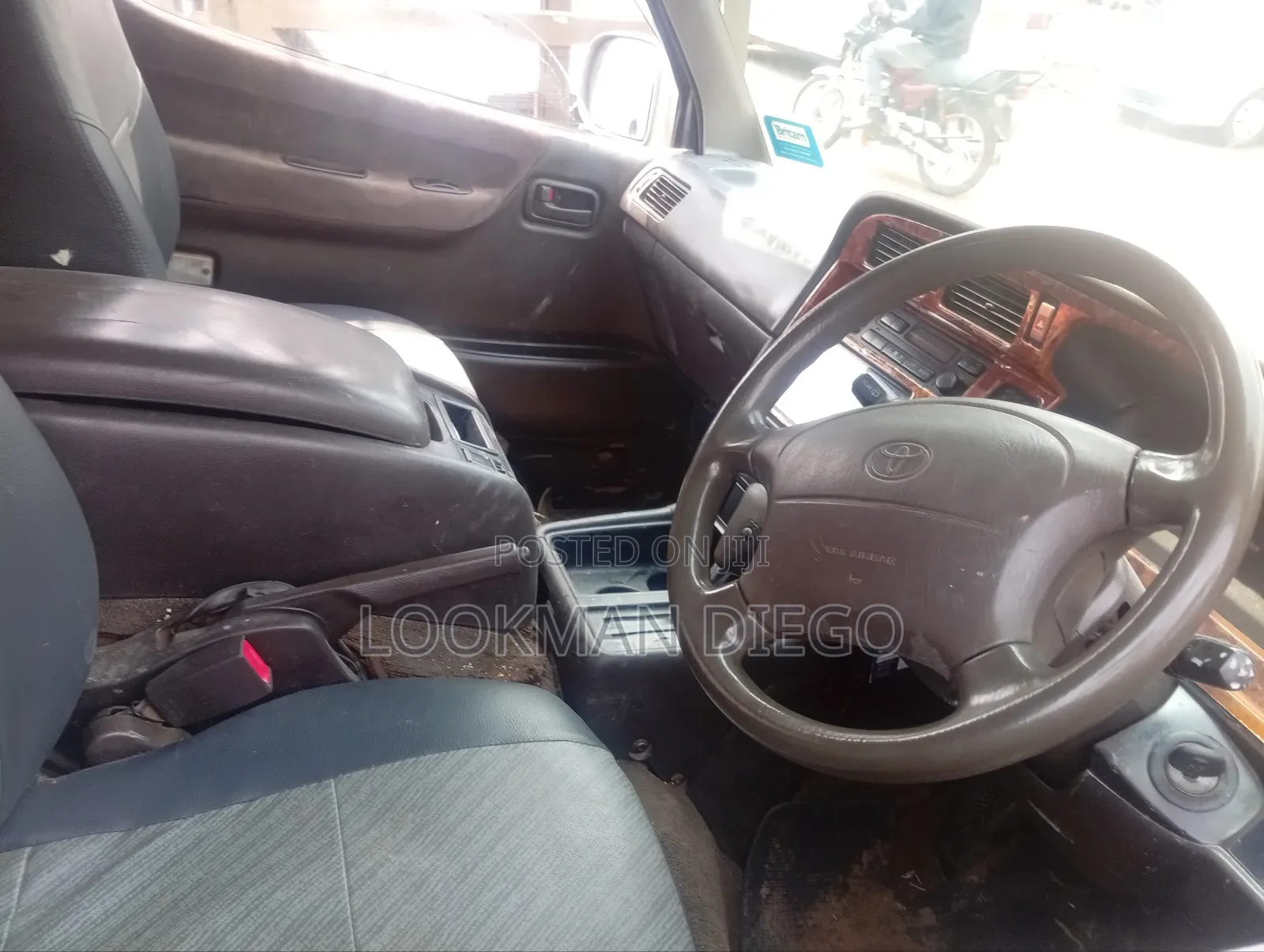 Toyota HiAce 2001 Grey