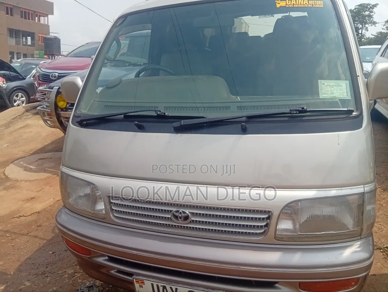 Toyota HiAce 2001 Grey