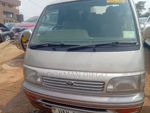 Toyota HiAce 2001 Grey