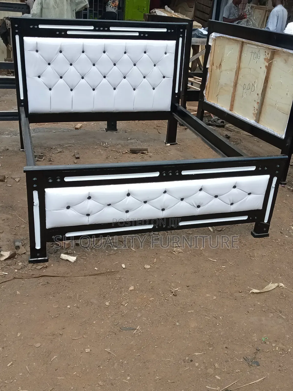 Leather Bed 5x6