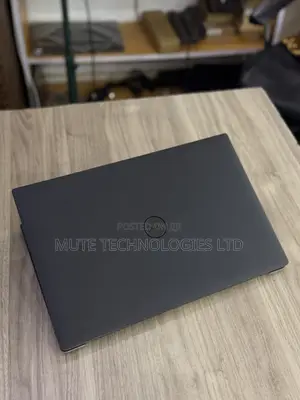 Laptop Dell Precision 5530 16GB Intel Core i7 SSD 512GB