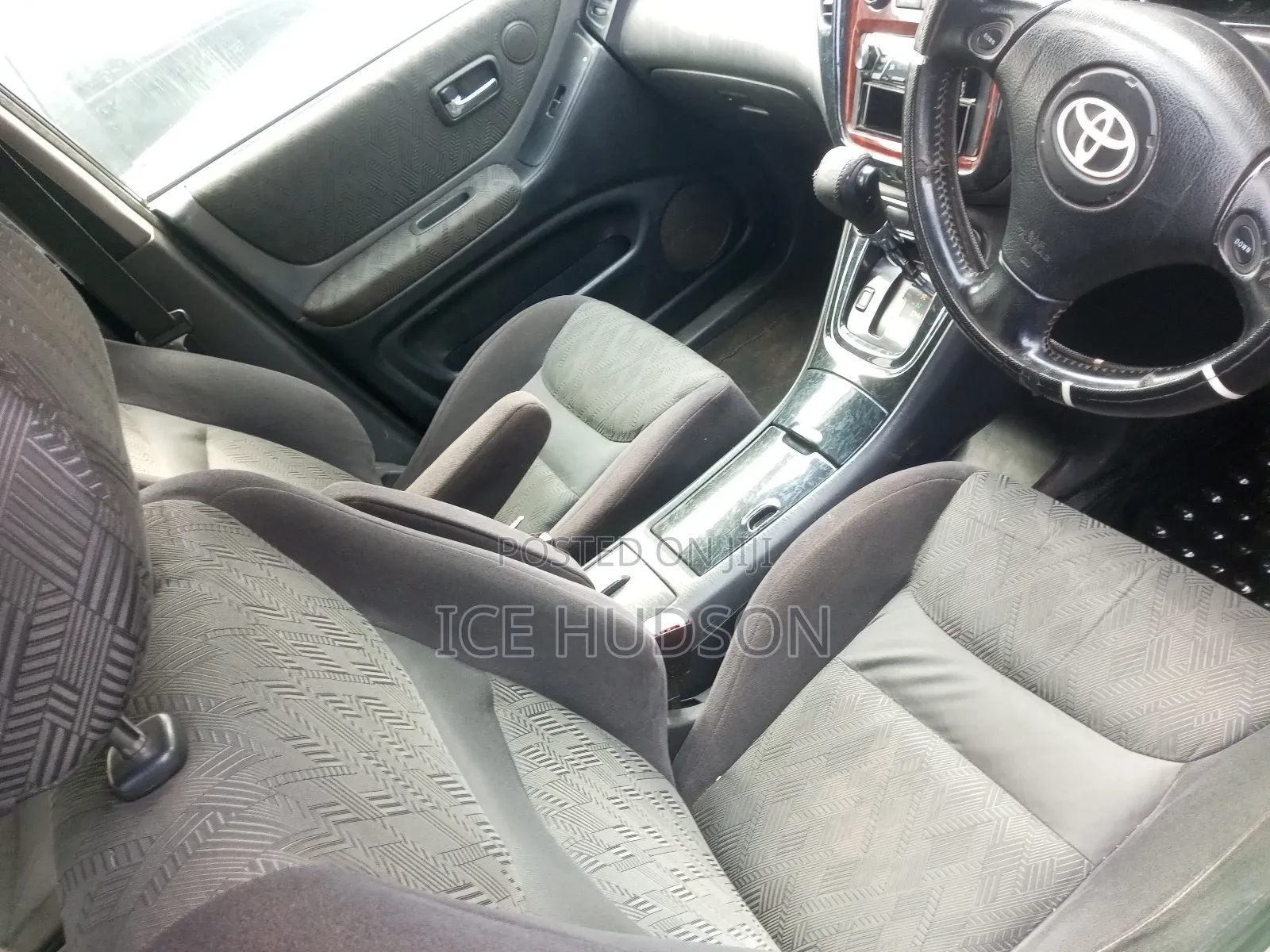 Toyota Kluger 2003 Black