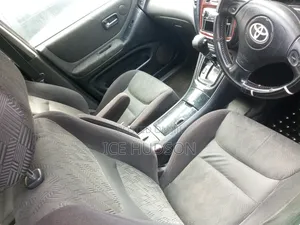 Toyota Kluger 2003 Black