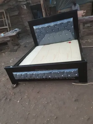 Hard Wood Bed 5*6