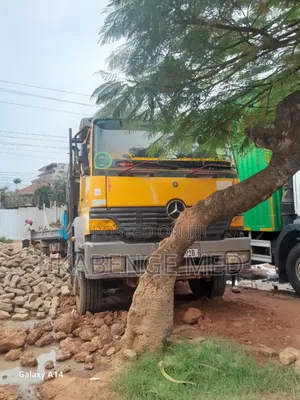Mercedes Benz Tipper