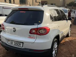 Volkswagen Tiguan 2011