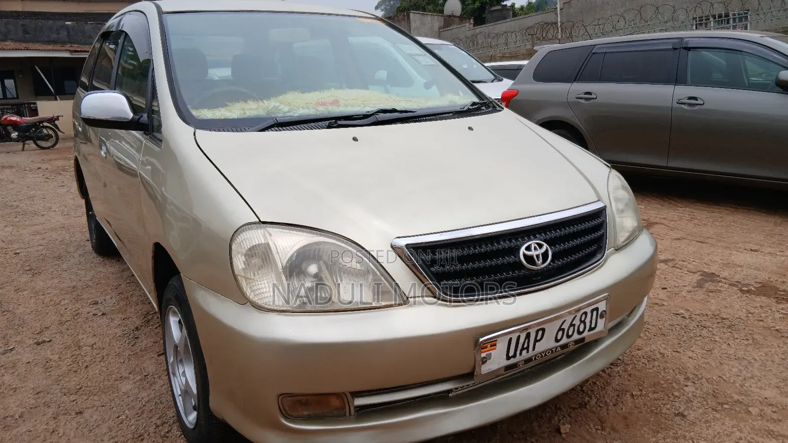Toyota Nadia 2001 Gold
