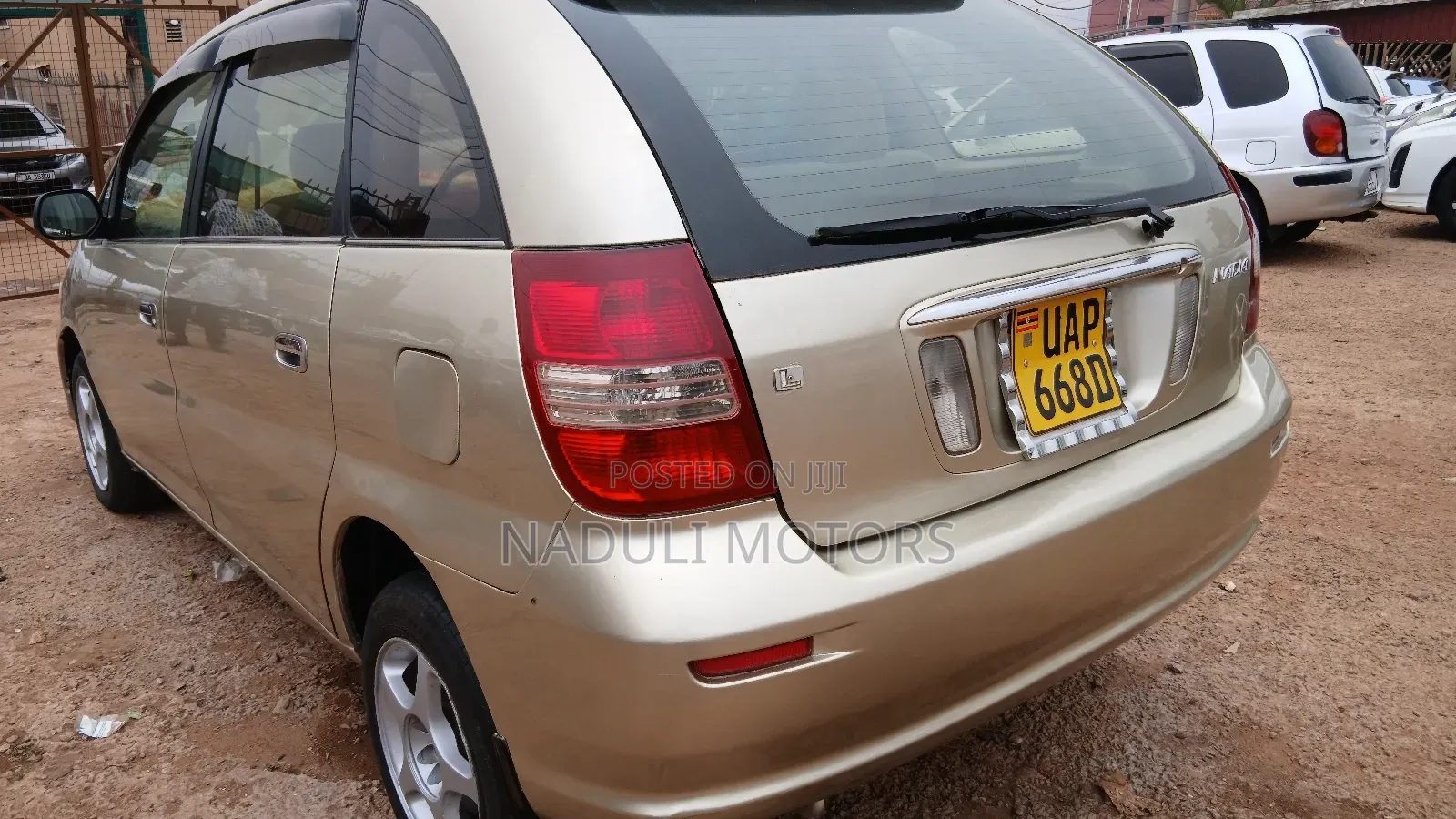 Toyota Nadia 2001 Gold