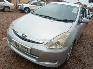 Toyota Wish 2006 Ivory