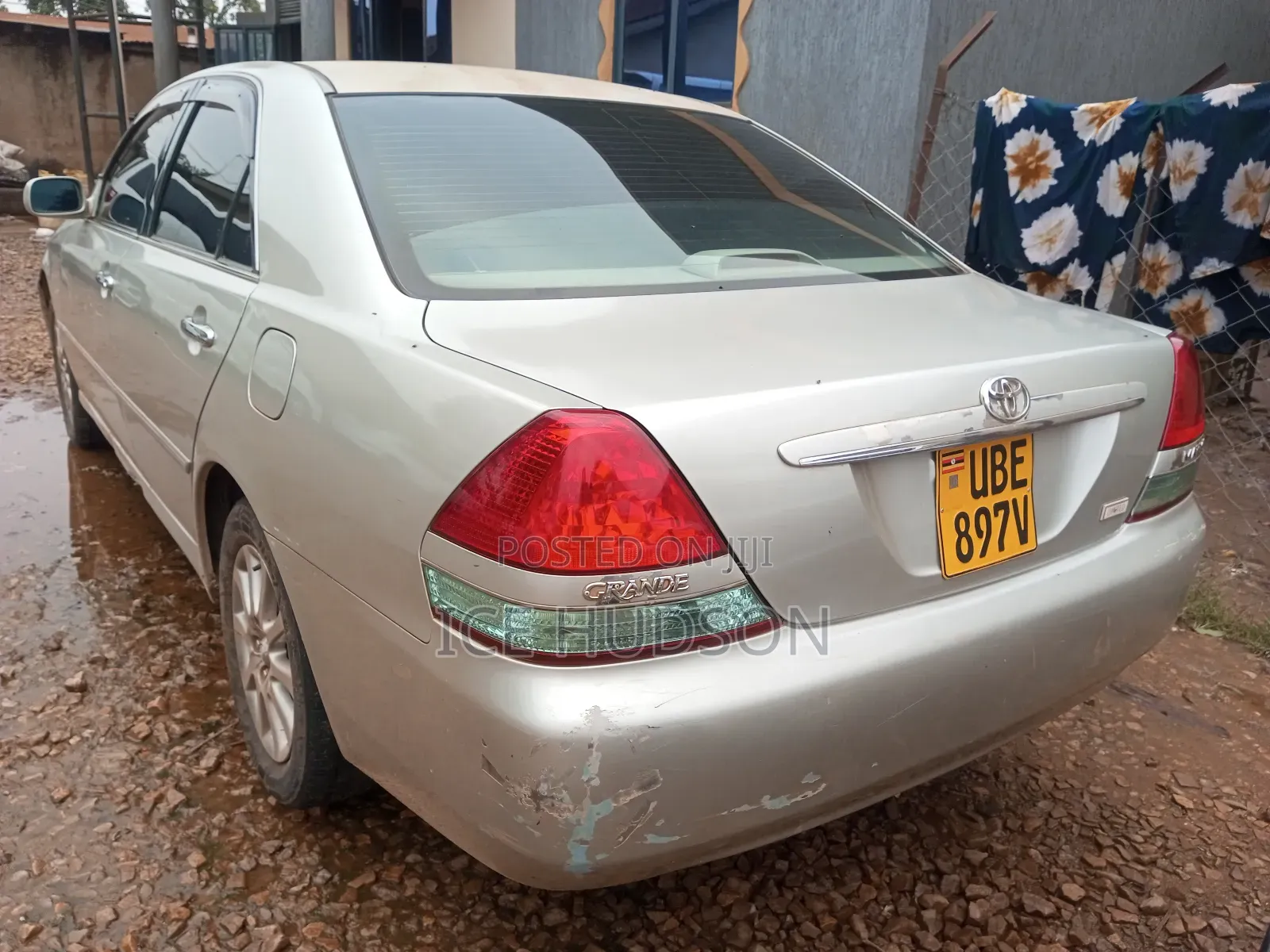 Toyota Mark II 2004 Silver
