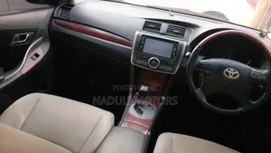 Toyota Premio 2010 White