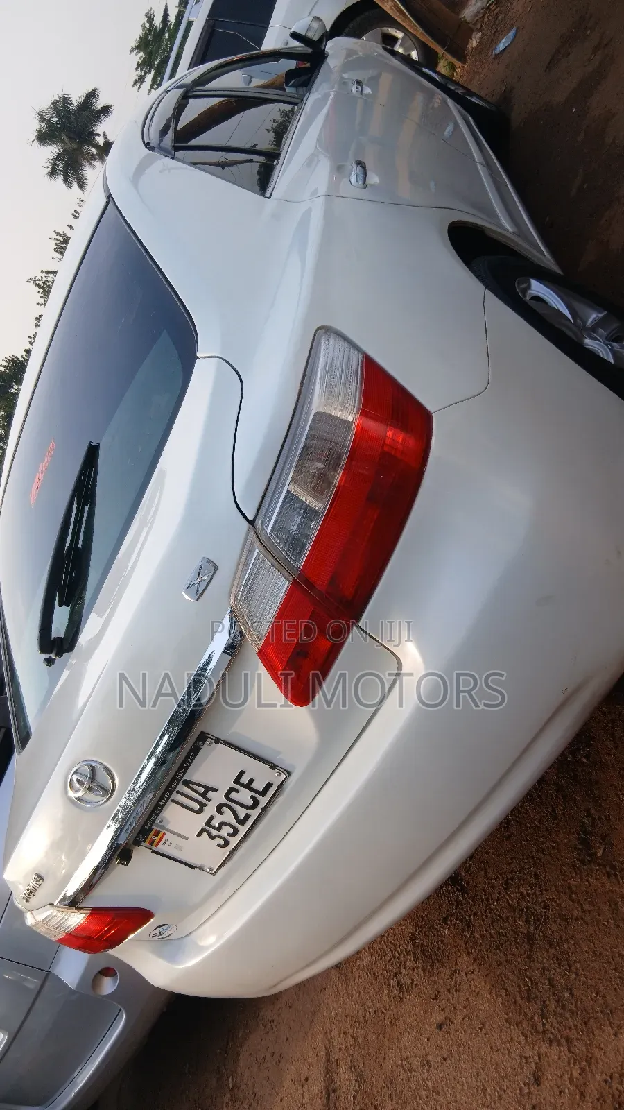 Toyota Premio 2010 White
