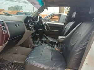 Mitsubishi Pajero 2002 White