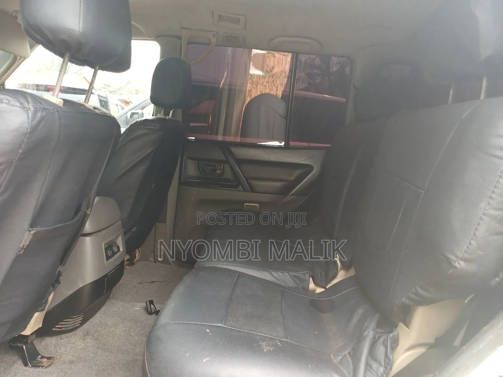 Mitsubishi Pajero 2002 White