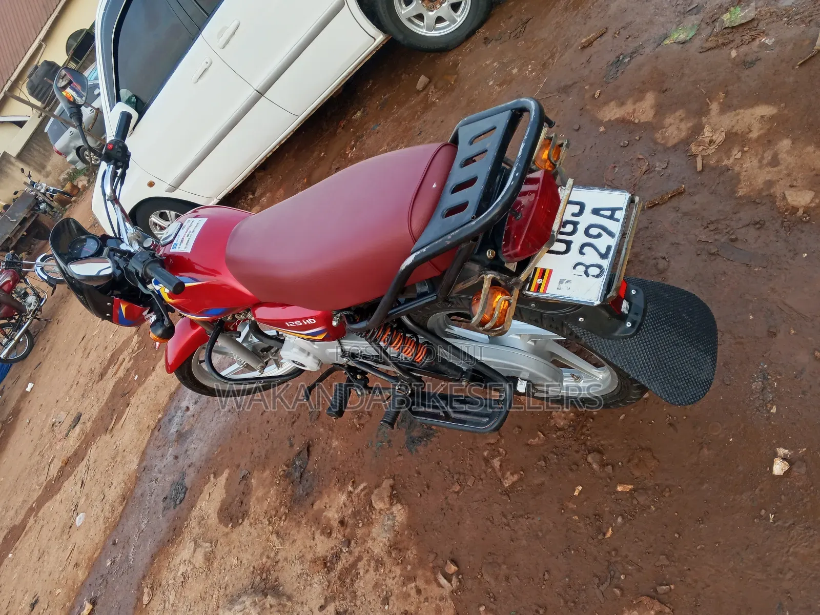 Bajaj Boxer 125 2024 Red