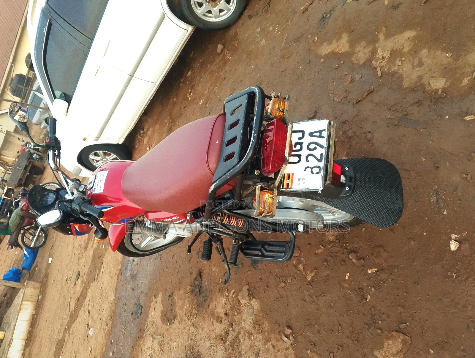 Bajaj Boxer 125 2024 Red