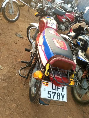 Bajaj Boxer 100 2023 Red
