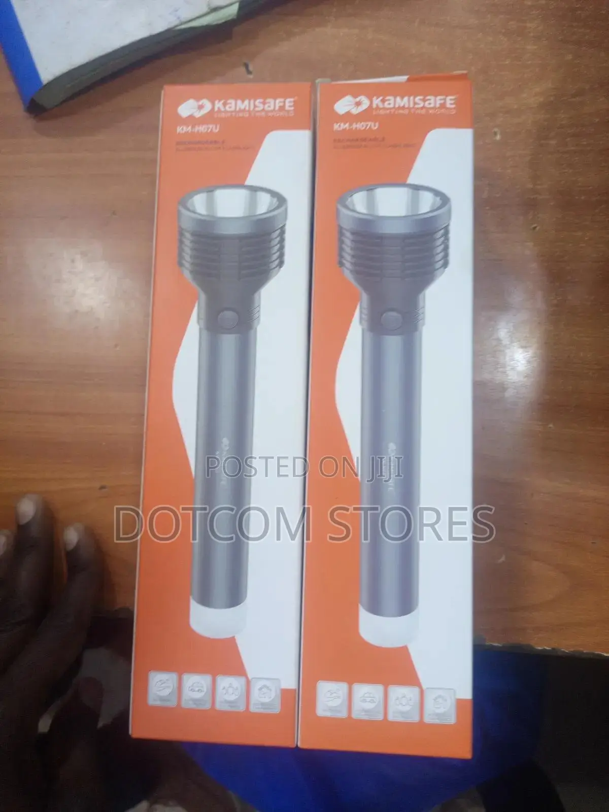 Kamisafe Km-H07u Rechargeable Led Torch.