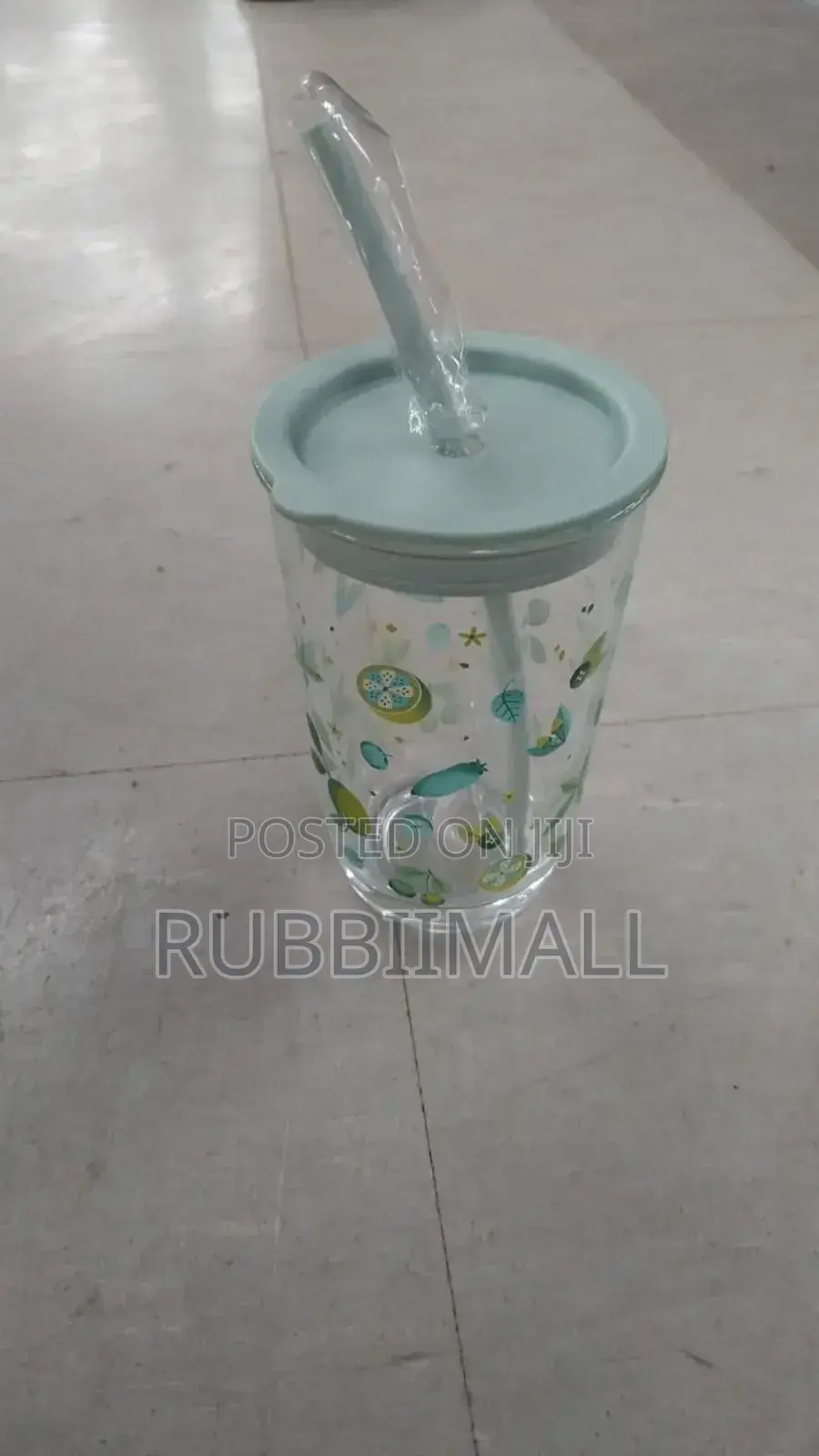 Glass Tumbler With Lid and Straw