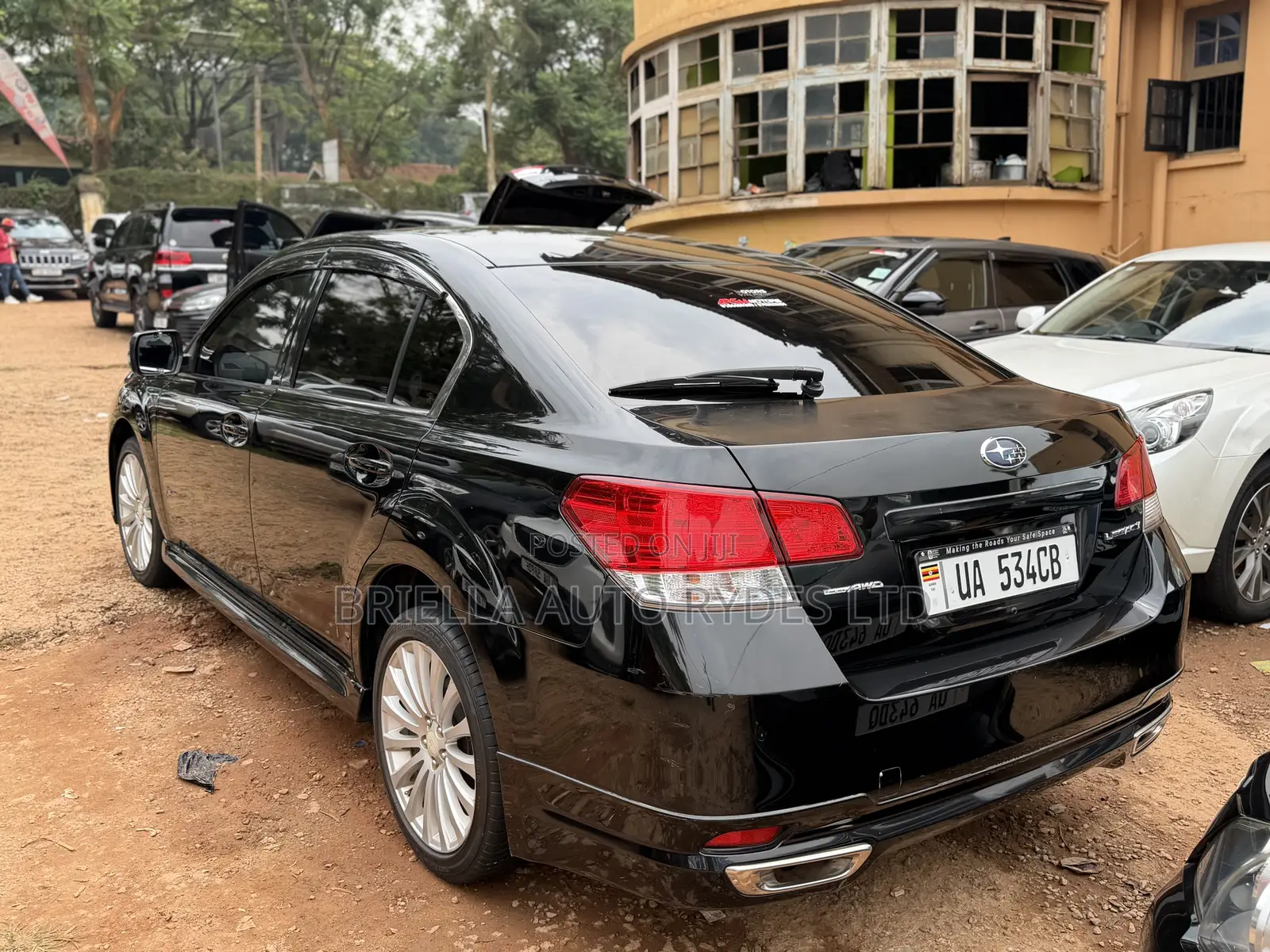 Subaru Legacy 2.0D Estate 2012