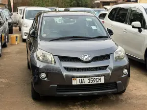 Toyota IST 2012