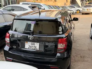Toyota IST 2011 Black