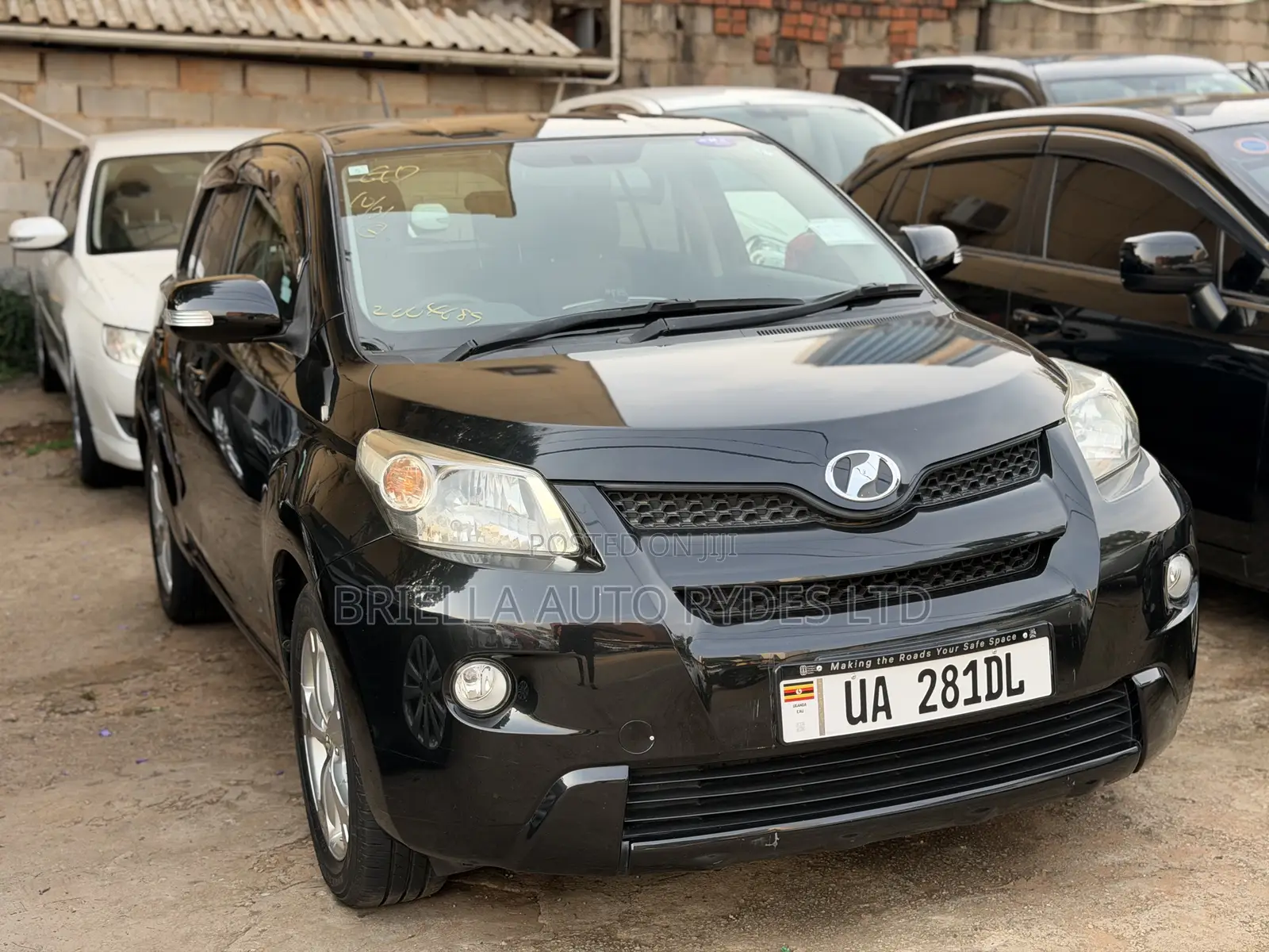 Toyota IST 2011 Black