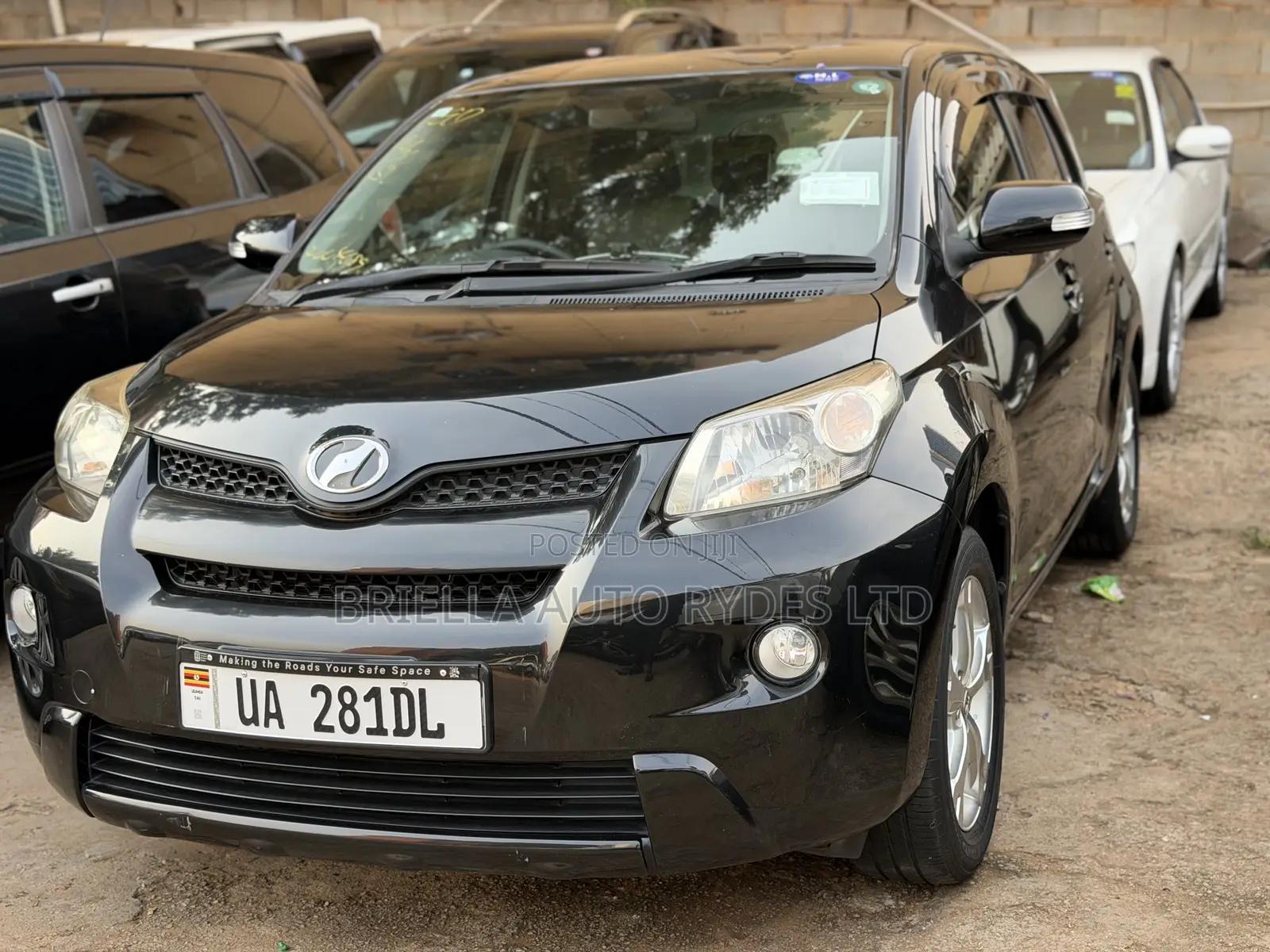 Toyota IST 2011 Black
