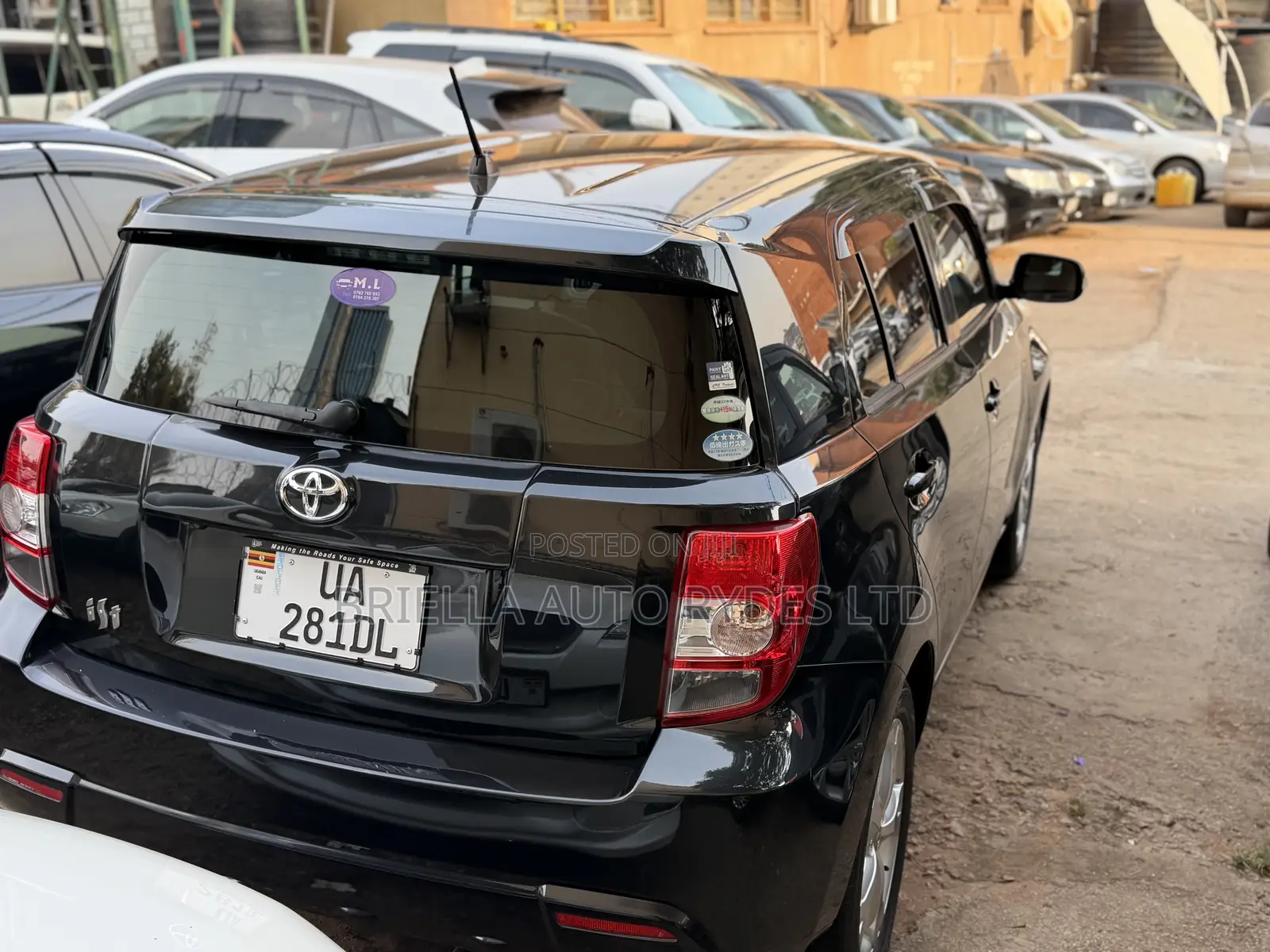 Toyota IST 2011 Black