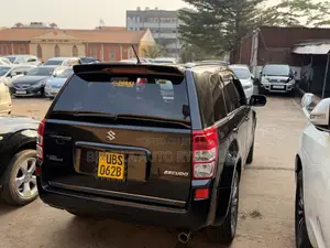 Suzuki Escudo 2015 Black