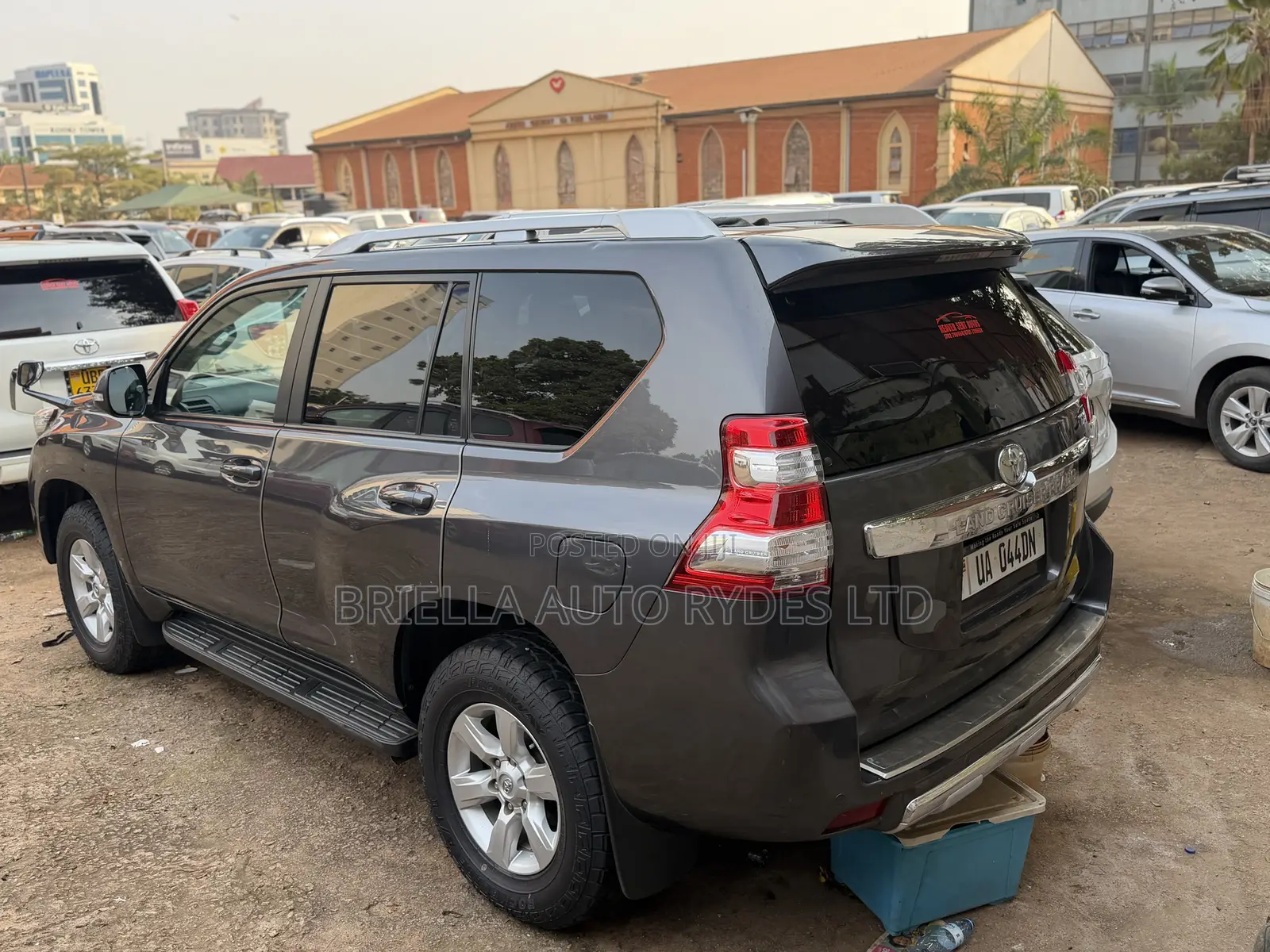 Toyota Land Cruiser Prado 2016 Gray