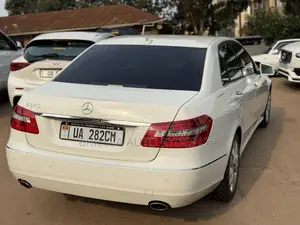 Mercedes-Benz E300 2010