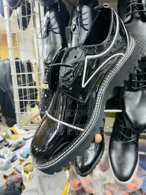 Shinny Laced G.Ten Higsole Black Designer Suit Shoes