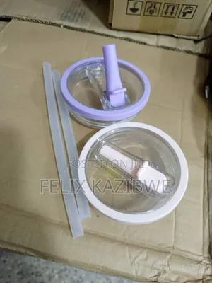 Replacement Lids and Straws.