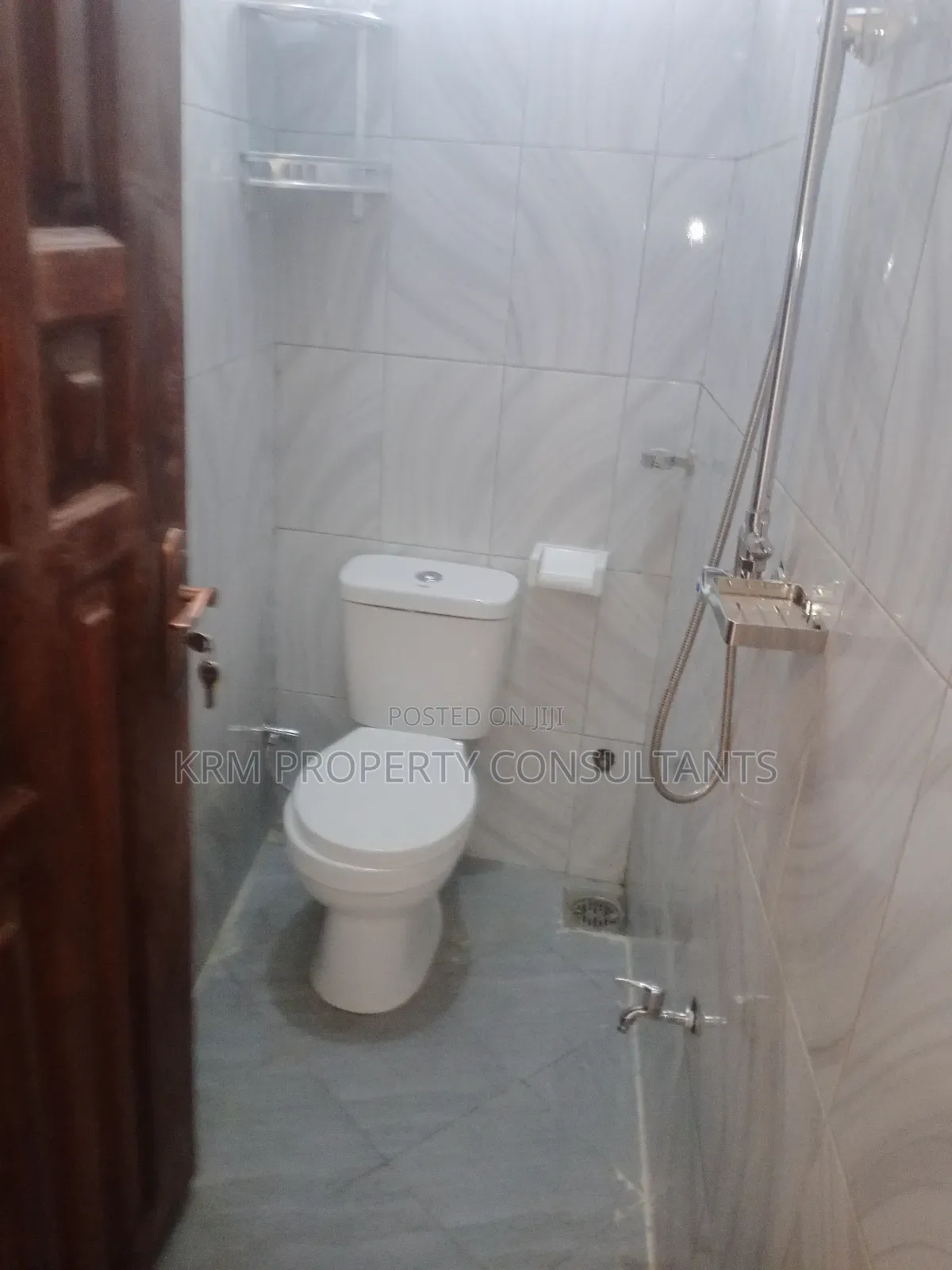 Furnished 1bdrm Apartment in Really Estate, Rubaga for rent