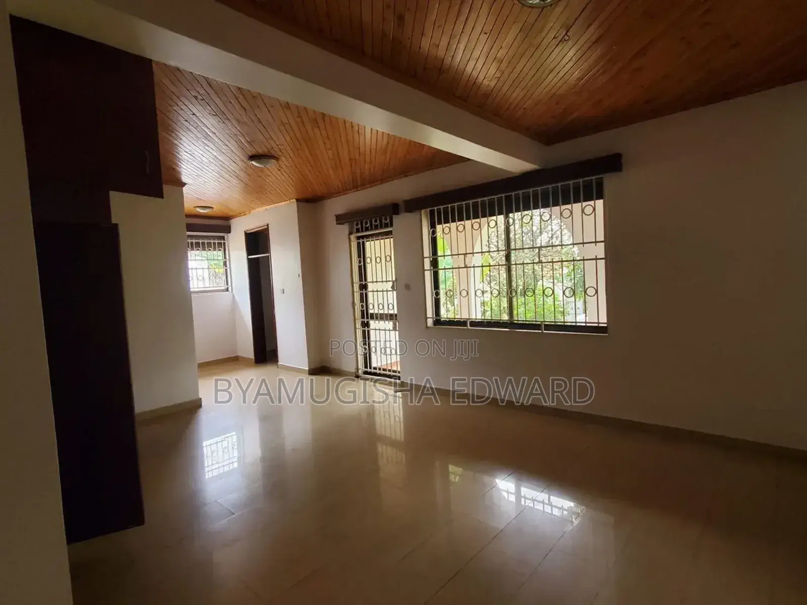 3bdrm House in Standalone Kisaasi, Central Division for rent