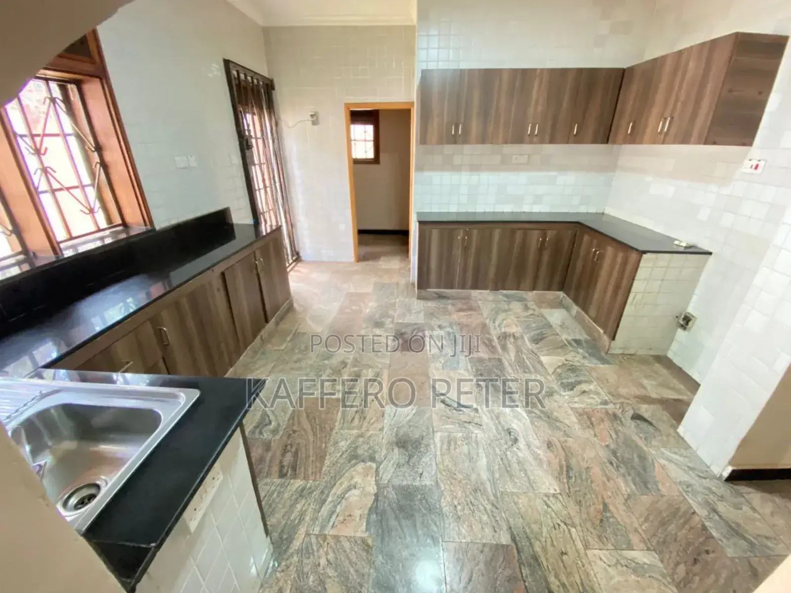 3bdrm House in Standalone Kisaasi, Central Division for rent