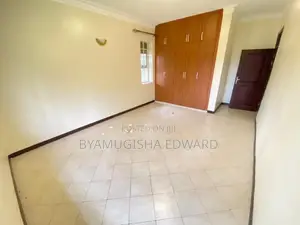 3bdrm House in Kisaasi, Central Division for rent