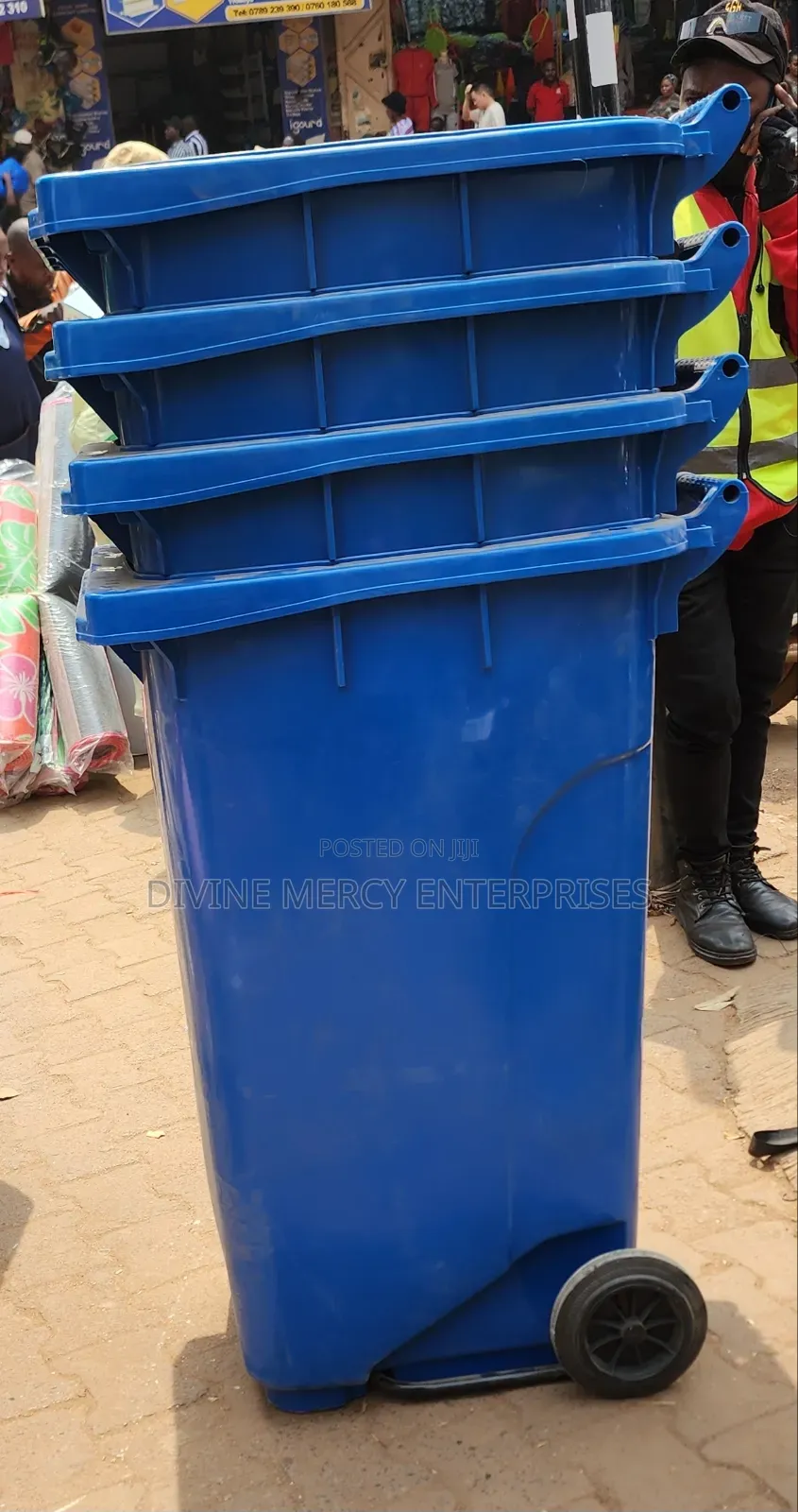 Blue Color Waste Bins 240litres With Wheels