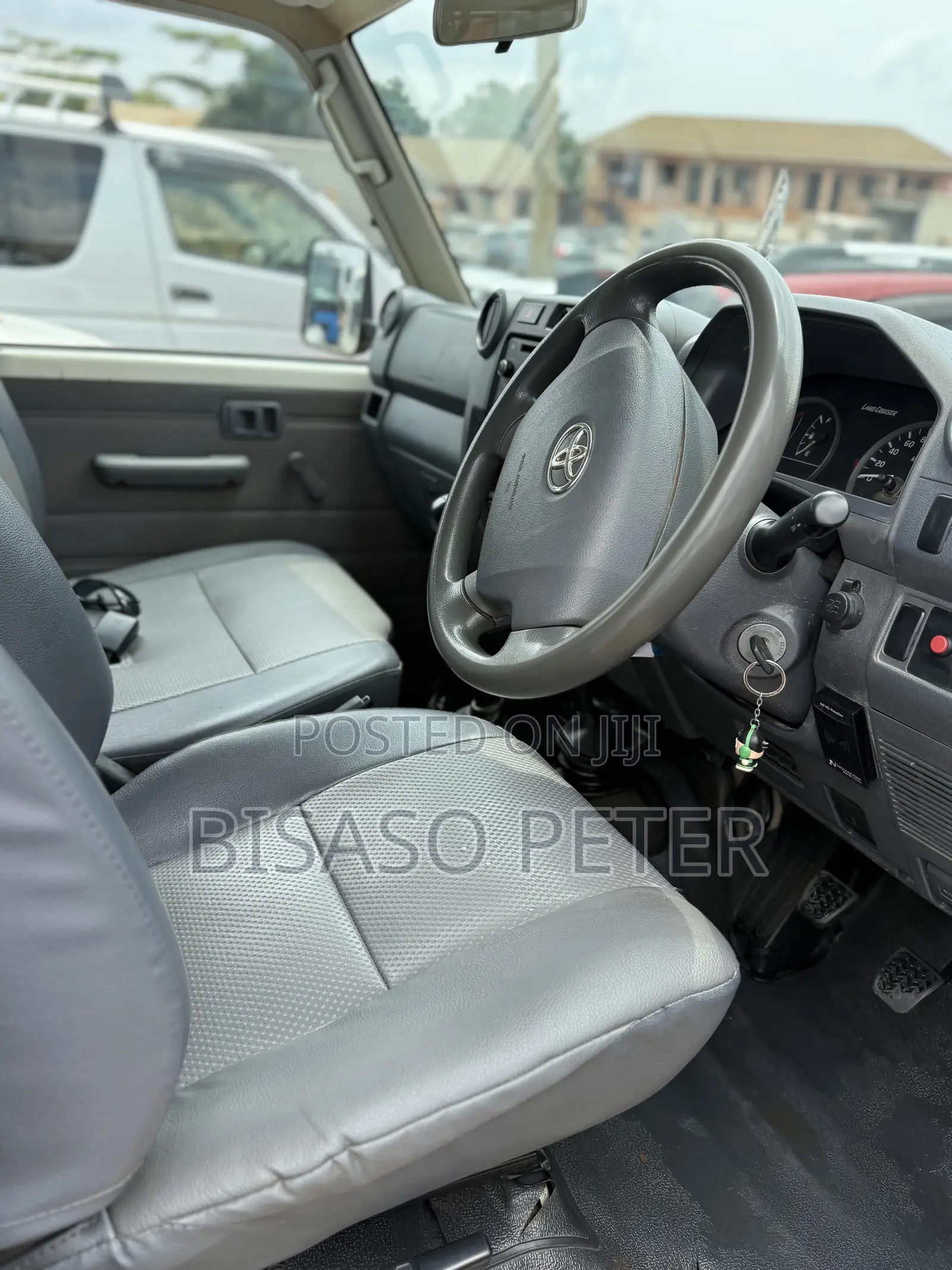 Toyota Land Cruiser Prado 2014 White