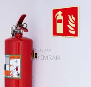 Fire Extinguisher Safety Sign